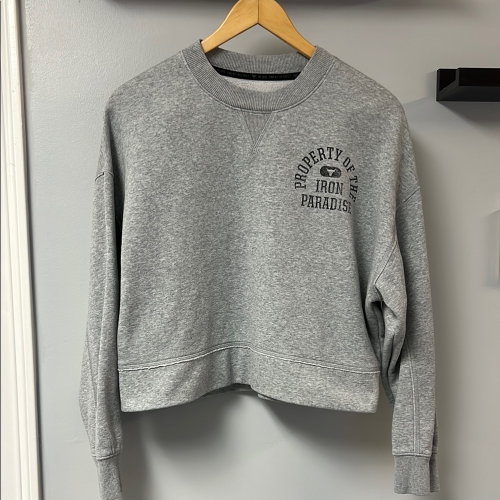 Property of the iron, paradise, under Armour, cropped sweatshirt, size M gray
